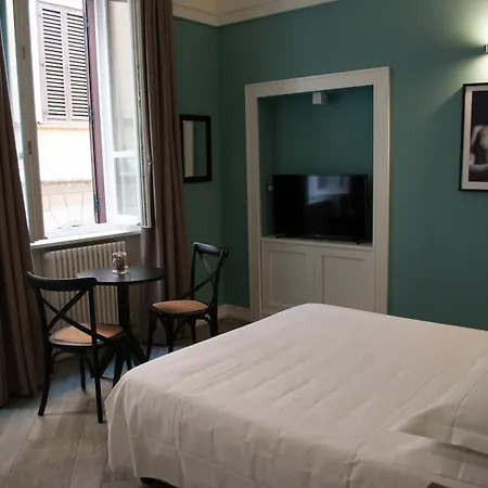 My Trevi Charming & Luxury 3* Roma