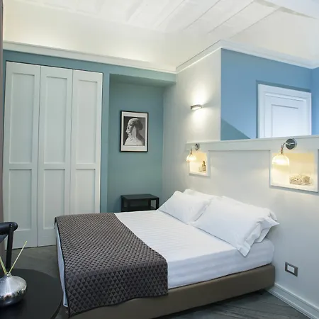 My Trevi Charming & Luxury 3* Roma